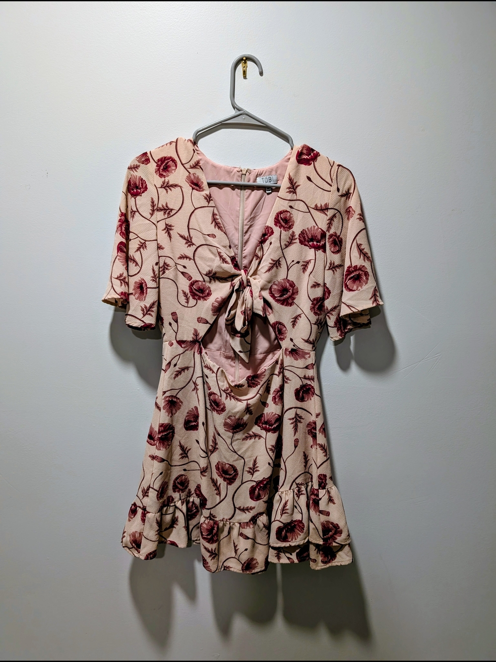 Tobi Blush Pink Floral Tie-Front, Middle Cut Out Mini Dress